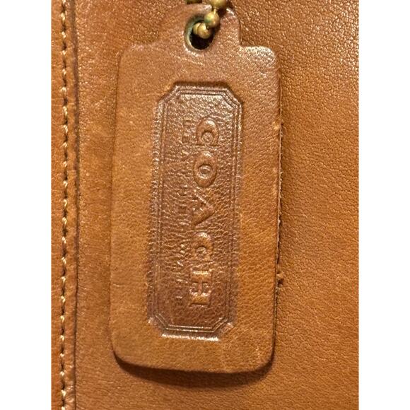 Coach VTG 80’s Made in New York Distressed Brown Leather Crossbody Handbag - Picture 6 of 12